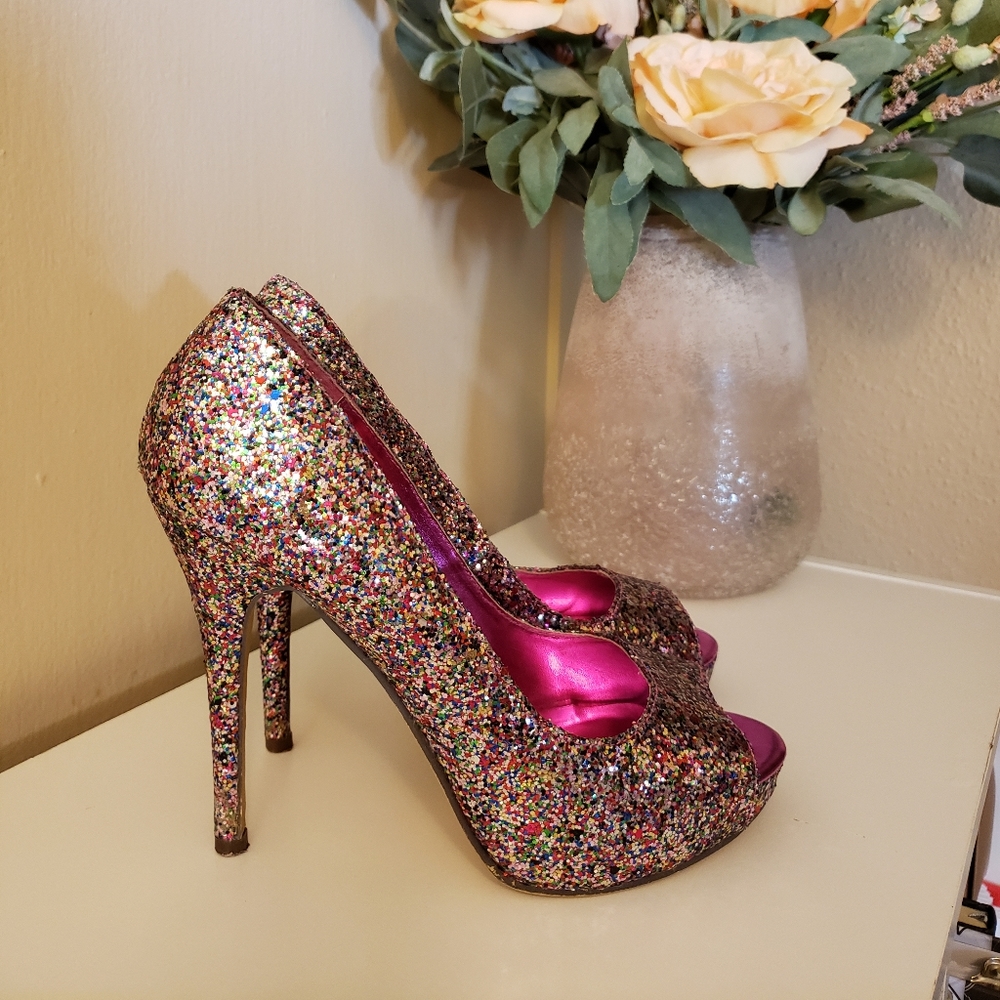 Multicolored Glitter Pumps